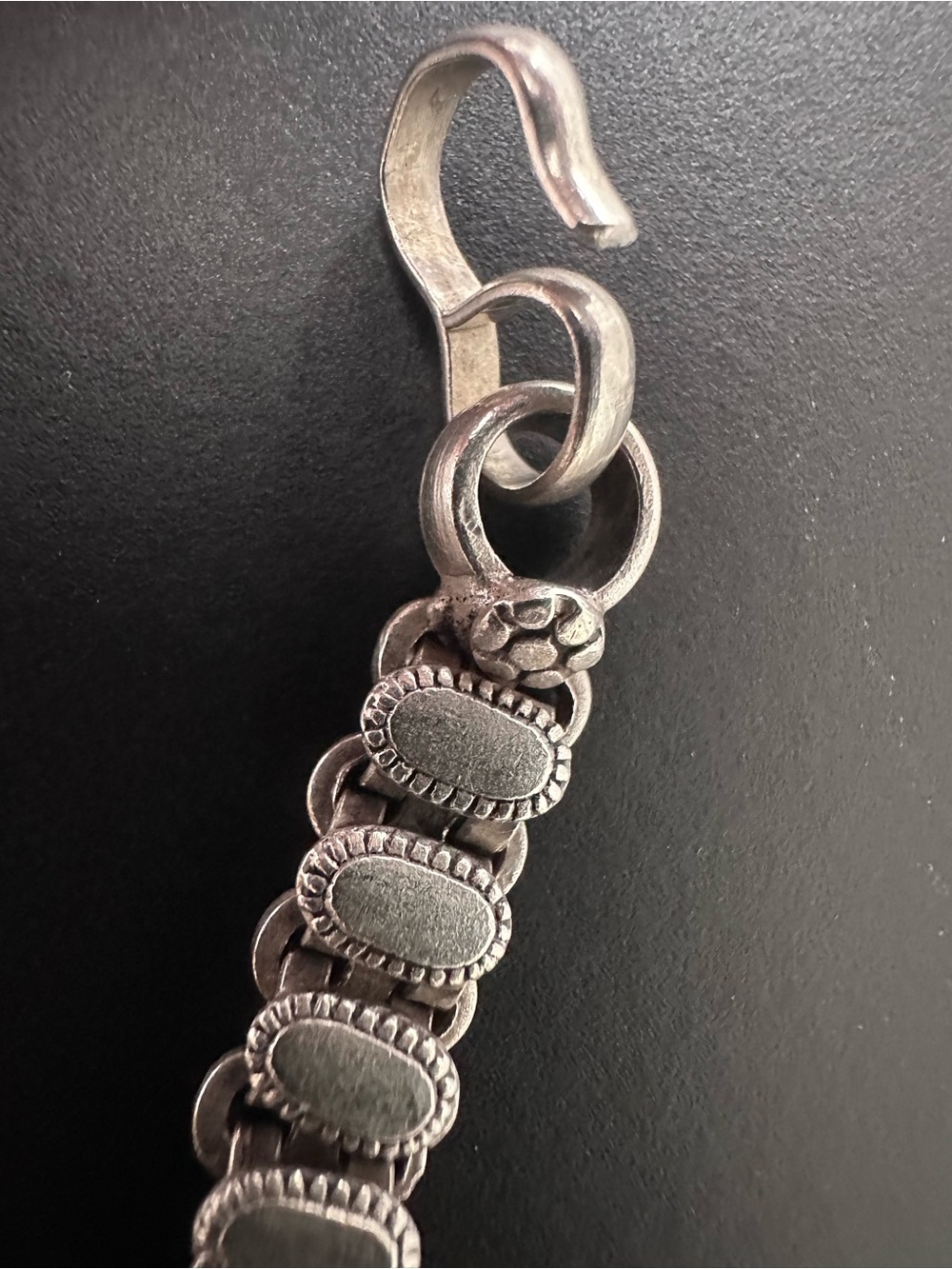 ANTIQUE STAMPED RAJASTHAN RARE BRACELET (HEAVY) HIGH GRADE COIN SILVER 800-900 - Picture 3 of 7